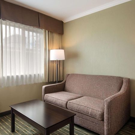 Best Western Holiday Hotel Coos Bay Exterior photo